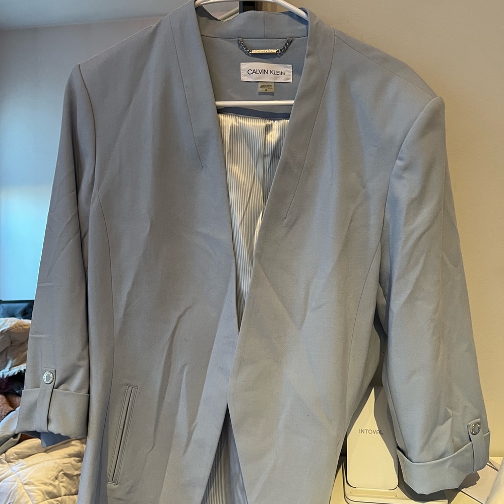 Wrinkled but this is the matching blazer to the pants!